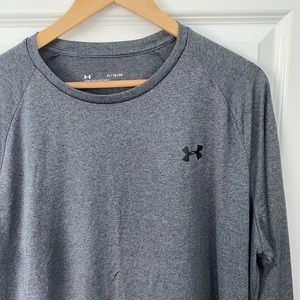 UNDER ARMOUR - Men’s Loose Fit Top